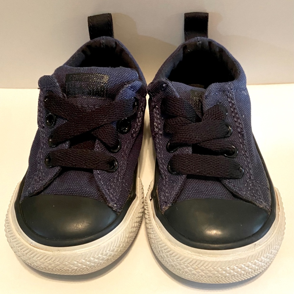 🔵 Converse All Stars Low Top RARE Toddler Shoes